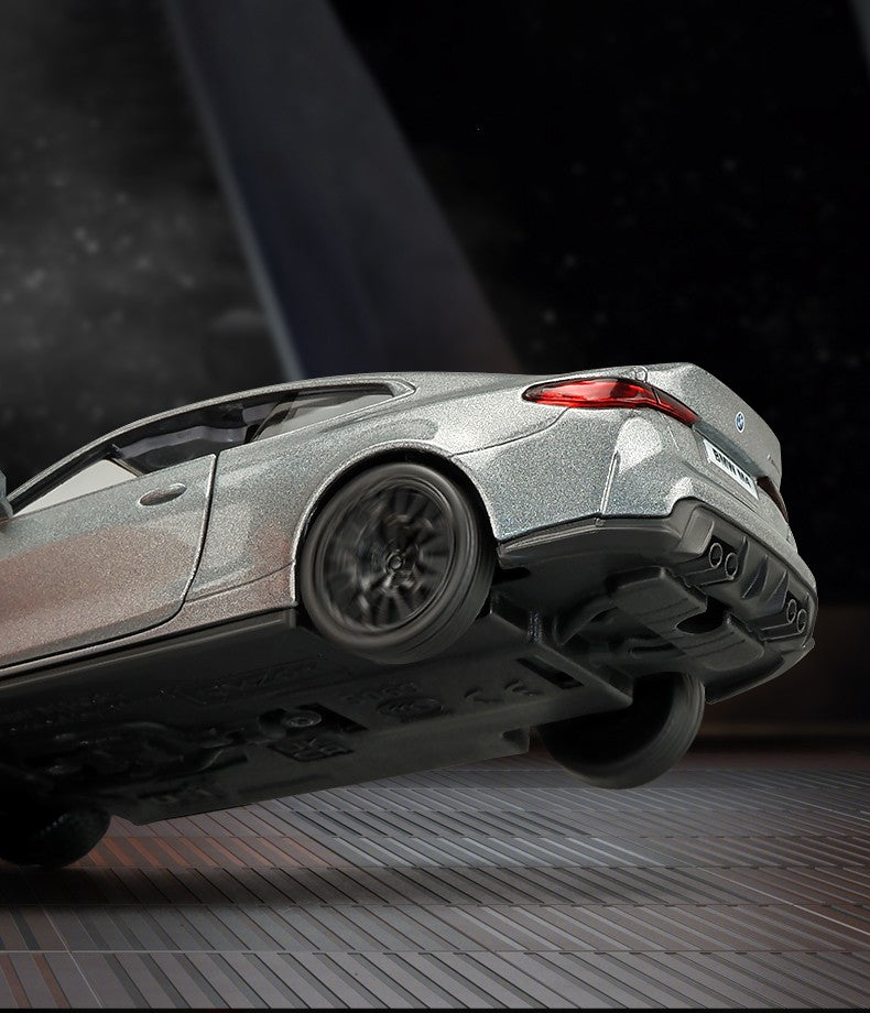 Carro em Miniatura 1:36 BMW M4 - M3