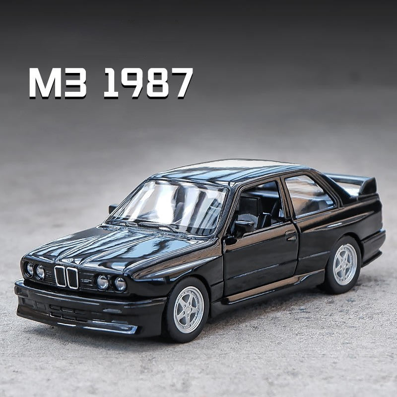 Carro em Miniatura 1:36 BMW M4 - M3