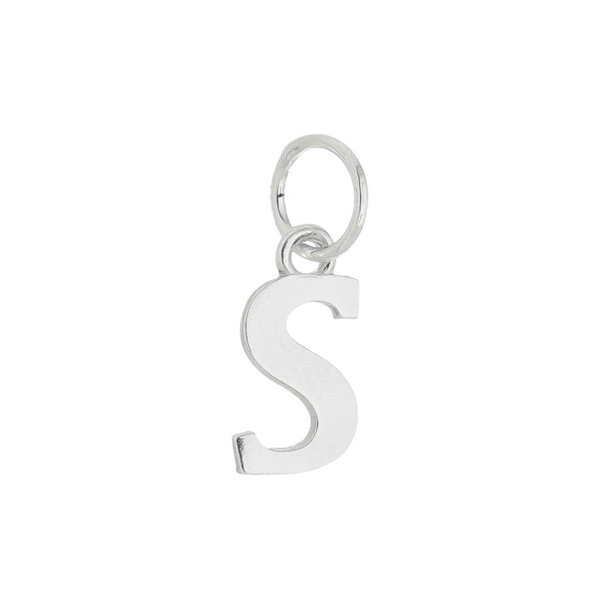 Colar com pingente de letras